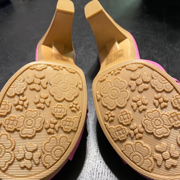 BAIT Mule Heels - 7.5 - Picture 4 of 5